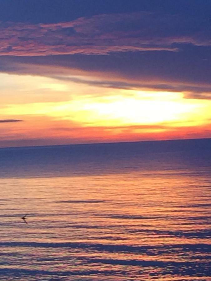 Huaplee Lazy Beach Pran Buri Exterior photo